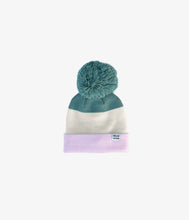 Load image into Gallery viewer, Tricolour Beanie - Iguana Green
